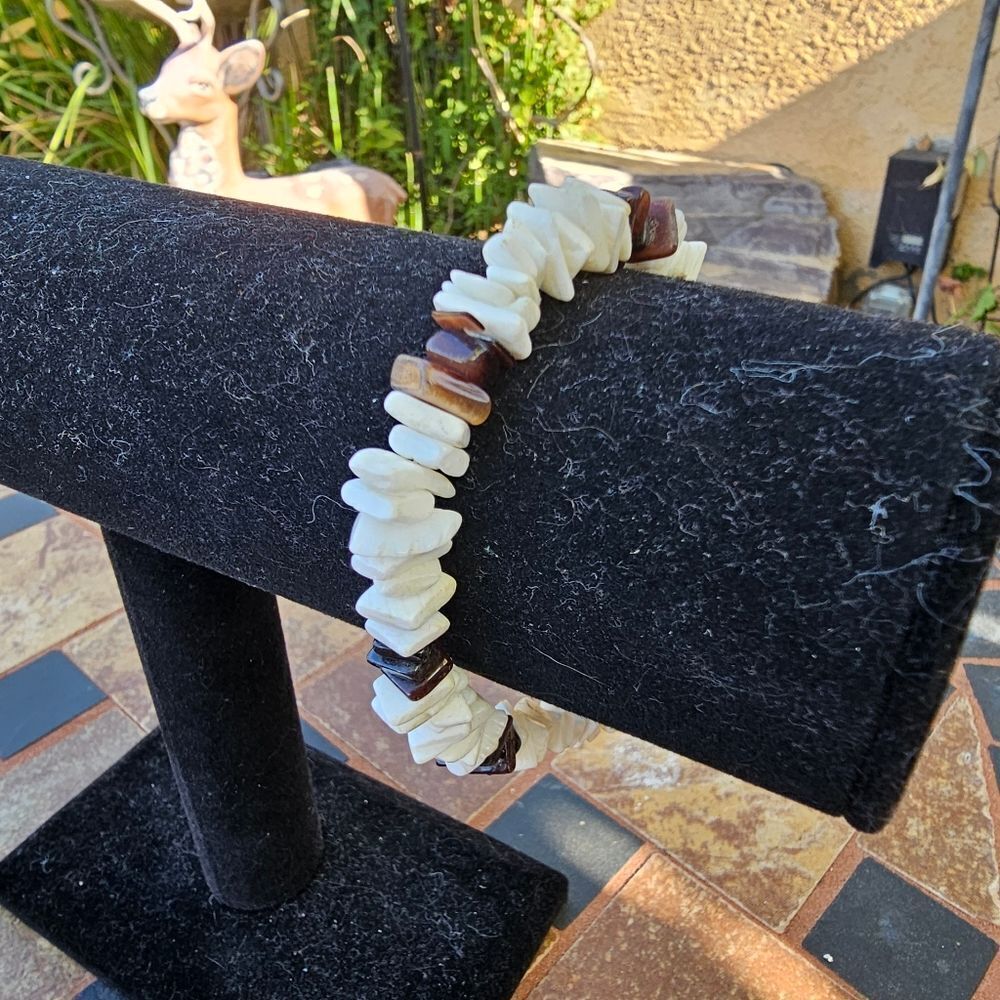 Vintage Puka Shell and Tigers Eye Bracelet